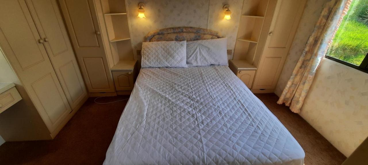 Villa Grey Alders Carmarthen Esterno foto