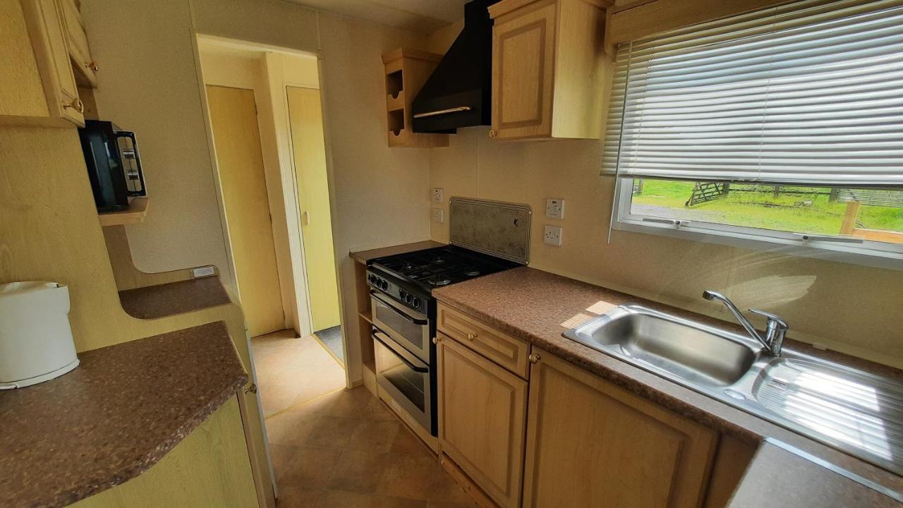 Villa Grey Alders Carmarthen Esterno foto