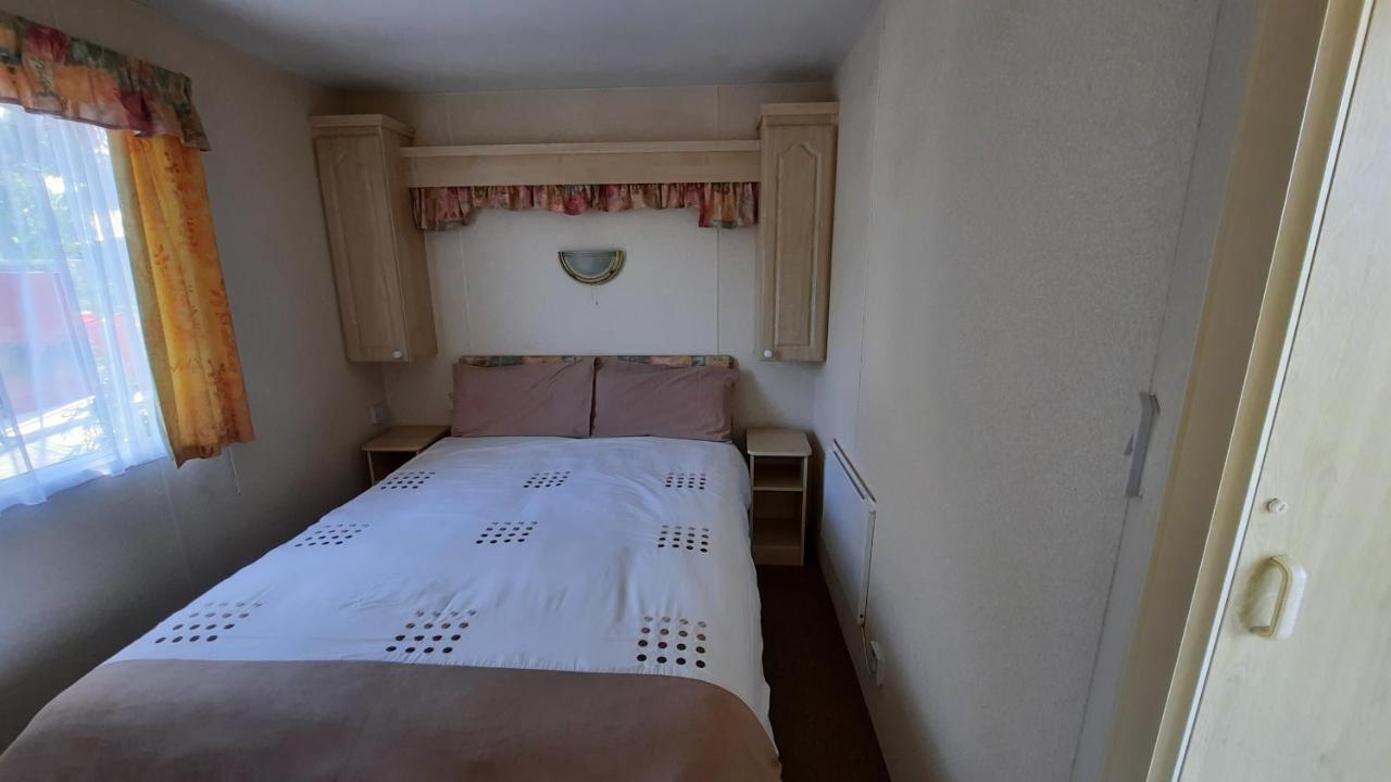 Villa Grey Alders Carmarthen Esterno foto